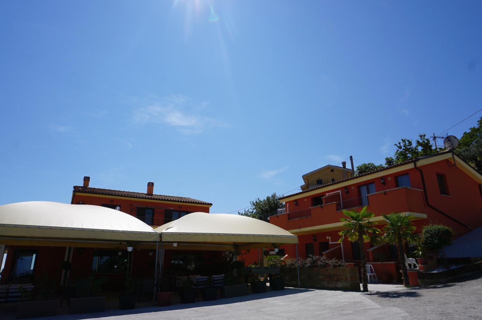 Bed and Breakfast La Terrazza Motta à Atri Extérieur photo