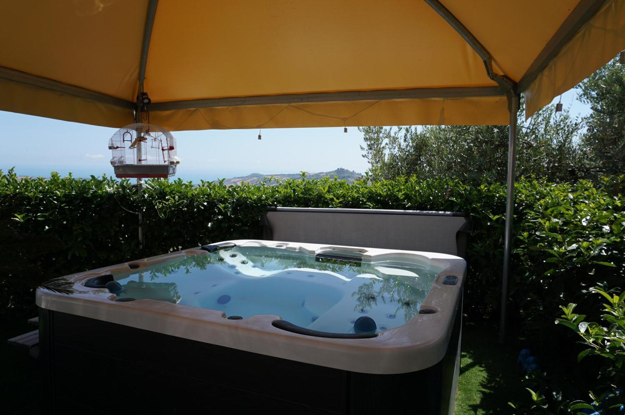 Bed and Breakfast La Terrazza Motta à Atri Extérieur photo
